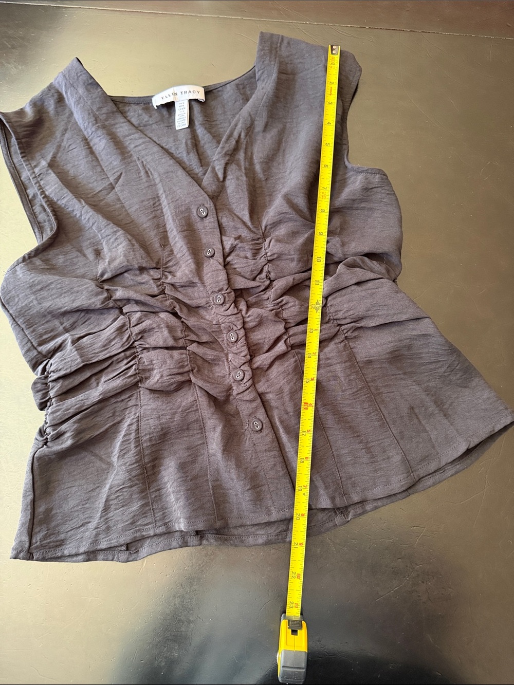 Ellen Tracy Black Sleeveless V-Neck Ruched Button Blouse - Picture 8 of 9